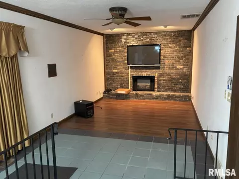17 Dell Dr, Springfield, IL 62712 photo 7