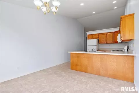 Other - 2416 Neil St, Springfield, IL 62707 photo 6 of 10