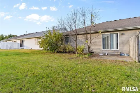 Exterior - 2416 Neil St, Springfield, IL 62707 photo 2 of 2