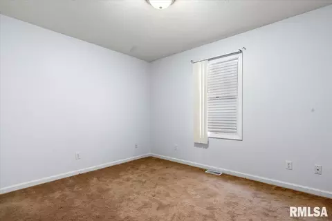 Bedroom - 2416 Neil St, Springfield, IL 62707 photo 4 of 7