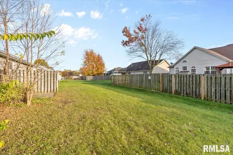 Exterior - 2416 Neil St, Springfield, IL 62707 photo 1 of 2