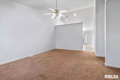 Living - 2416 Neil St, Springfield, IL 62707 photo 1 of 3