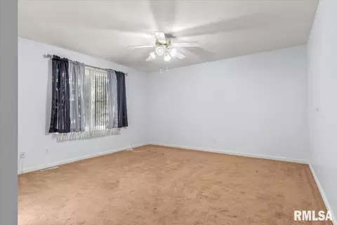 Bedroom - 2416 Neil St, Springfield, IL 62707 photo 2 of 7