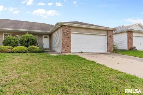 2416 Neil St, Springfield, IL 62707