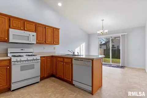 Other - 2416 Neil St, Springfield, IL 62707 photo 3 of 10
