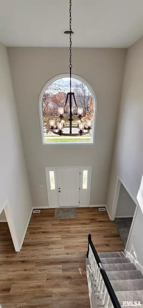 Entry Way - 5216 Wildcat Run, Springfield, IL 62711 photo 2 of 7