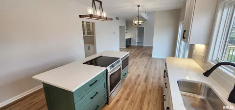 Kitchen - 5216 Wildcat Run, Springfield, IL 62711 photo 7 of 9