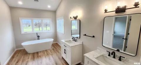Bath - 5216 Wildcat Run, Springfield, IL 62711 photo 2 of 11