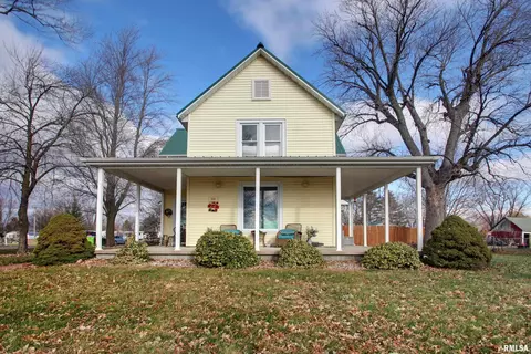 501 Prairie Mills Rd, Golden, IL 62339