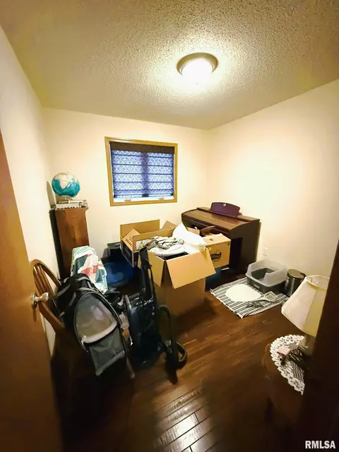 Other - 2208 E Hazel Dell Rd, Springfield, IL 62703 photo 3 of 5