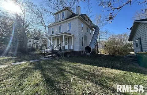 204 N Normal St, Macomb, IL 61455 photo 5