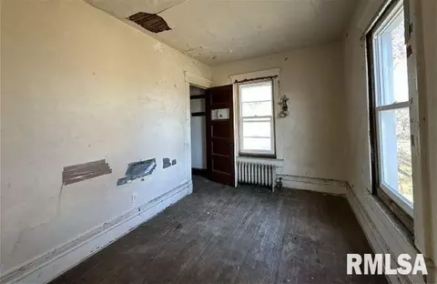 204 N Normal St, Macomb, IL 61455 photo 8
