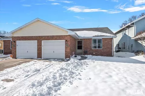209 Astoria Rd, Springfield, IL 62704