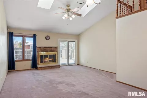 209 Astoria Rd, Springfield, IL 62704 photo 13