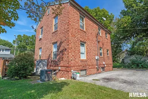 312 W Ash St, Springfield, IL 62704 photo 4