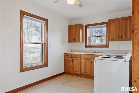 312 W Ash St, Springfield, IL 62704 photo 27