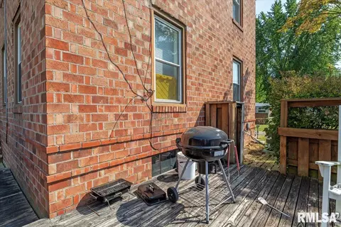 312 W Ash St, Springfield, IL 62704 photo 3