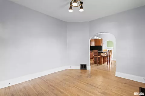 1606 E Watch Ave, Springfield, IL 62702 photo 8
