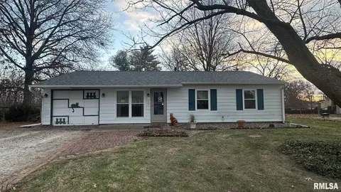 2518 Northbrook Rd, Quincy, IL 62305