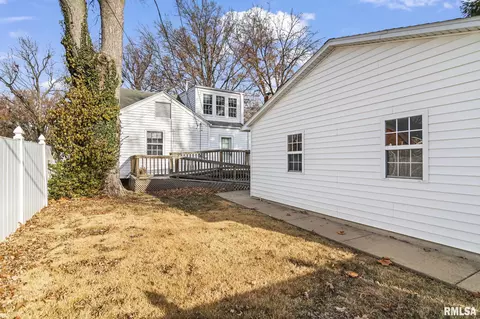 1520 W Edwards St, Springfield, IL 62704 photo 29