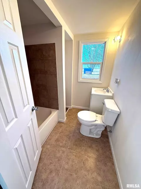 Bath - 121 N Rangeline, Lima, IL 62348 photo 1 of 2