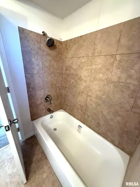 Bath - 121 N Rangeline, Lima, IL 62348 photo 2 of 2