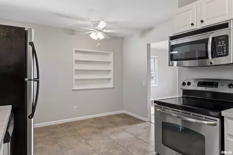 Other - 1805 E Grant St, Springfield, IL 62703 photo 2 of 6