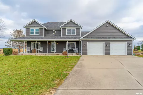 21 Prairie Ln, Mount Pulaski, IL 62548