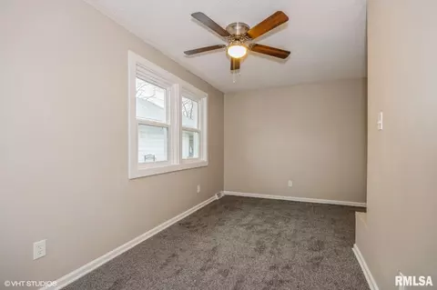 Bedroom - 2329 S 11th St, Springfield, IL 62703 photo 6 of 6