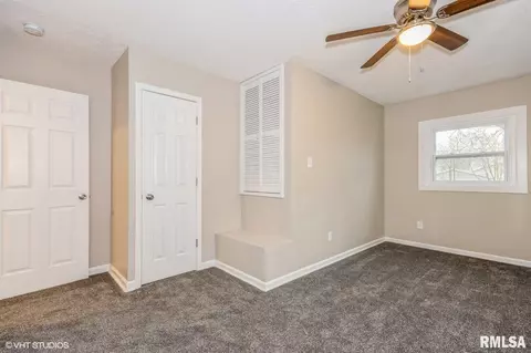 Bedroom - 2329 S 11th St, Springfield, IL 62703 photo 4 of 6