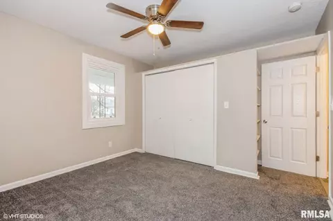 Bedroom - 2329 S 11th St, Springfield, IL 62703 photo 1 of 6