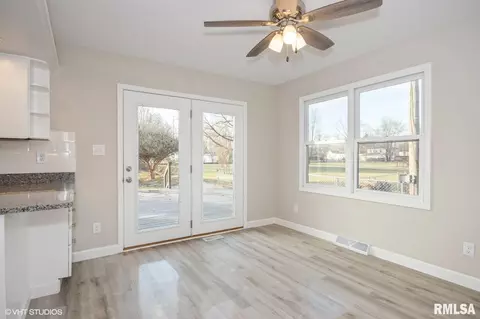 1207 N Milton Ave, Springfield, IL 62702 photo 6