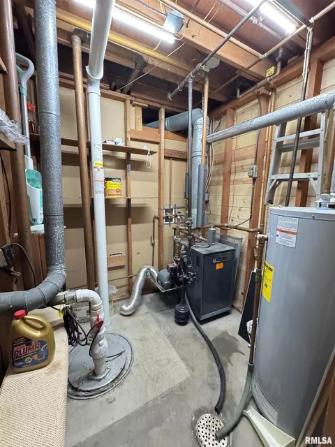 Other - 200 E Franklin St, Henderson, IL 61439 photo 12 of 15