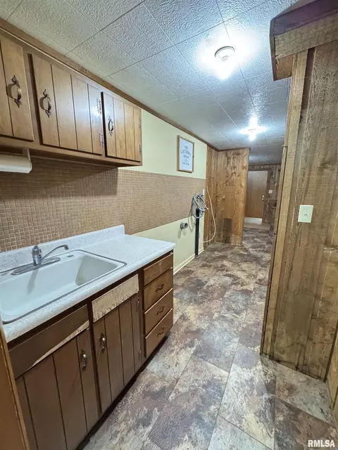 Other - 200 E Franklin St, Henderson, IL 61439 photo 8 of 15
