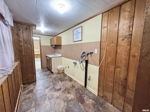 Other - 200 E Franklin St, Henderson, IL 61439 photo 9 of 15