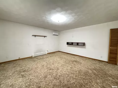 Other - 200 E Franklin St, Henderson, IL 61439 photo 3 of 15