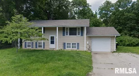 3116 Green Lake Dr, Decatur, IL 62521