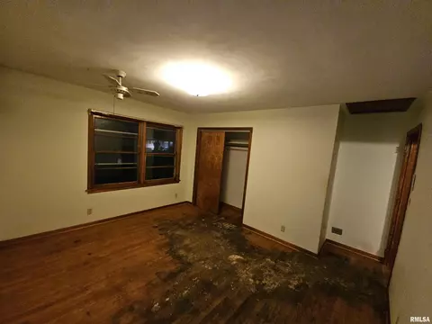Bedroom - 1713 W Iles Ave, Springfield, IL 62704 photo 2 of 4