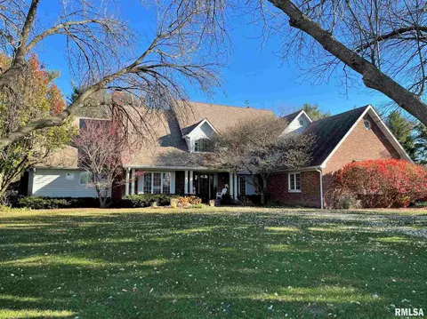 2257 Hampton Ct, Galesburg, IL 61401