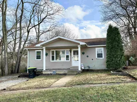 204 East St, Manchester, IL 62663