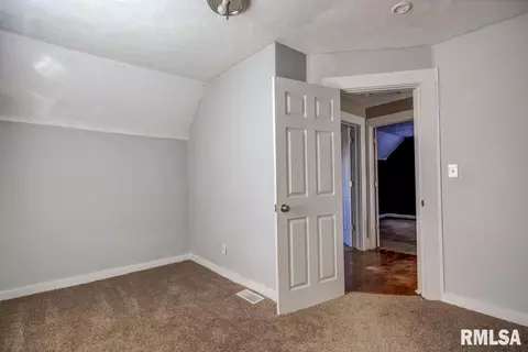 1129 N Virginia Ave, Springfield, IL 62702 photo 26
