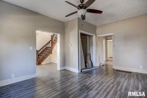 1129 N Virginia Ave, Springfield, IL 62702 photo 14