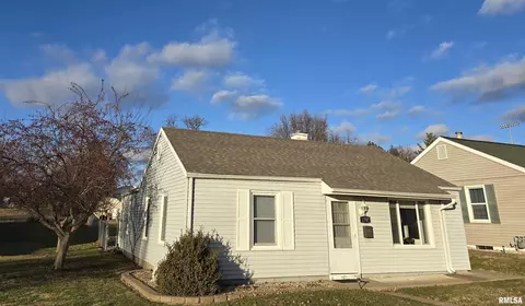 1707 Spruce St, Quincy, IL 62301