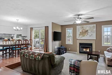 1324 Community Dr, Springfield, IL 62703 photo 7