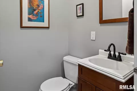1324 Community Dr, Springfield, IL 62703 photo 17