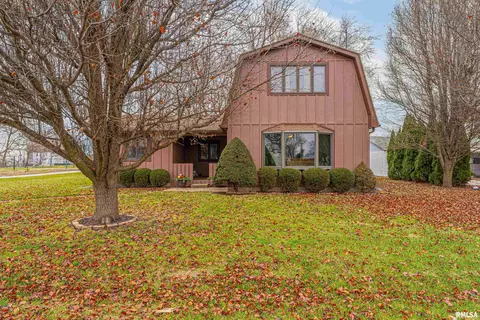1008 Crosby St, Cornland, IL 62519