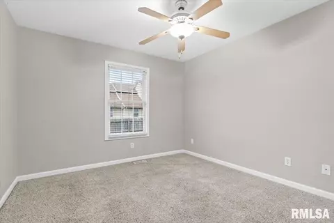 Bedroom - 109 Argenta Dr, Springfield, IL 62703 photo 4 of 7