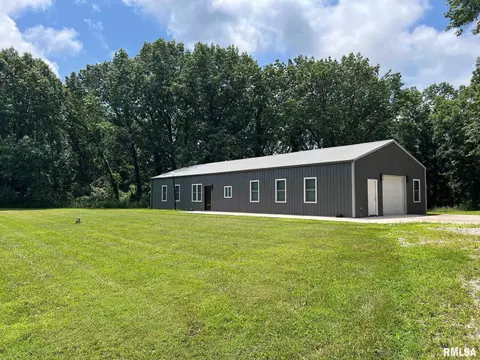 16 550 N Avenue Ave, Timewell, IL 62375