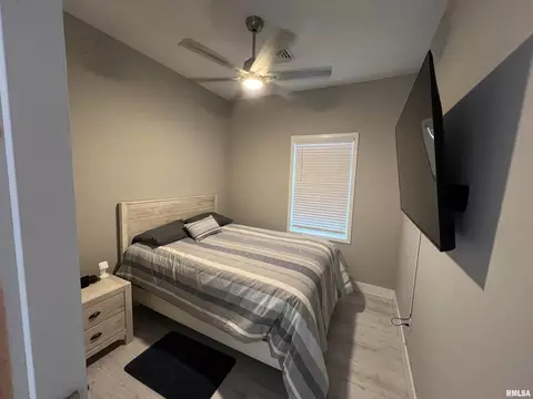 Bedroom - 16 550 N Avenue Ave, Timewell, IL 62375 photo 1 of 5