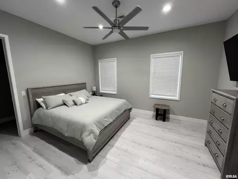 Bedroom - 16 550 N Avenue Ave, Timewell, IL 62375 photo 4 of 5